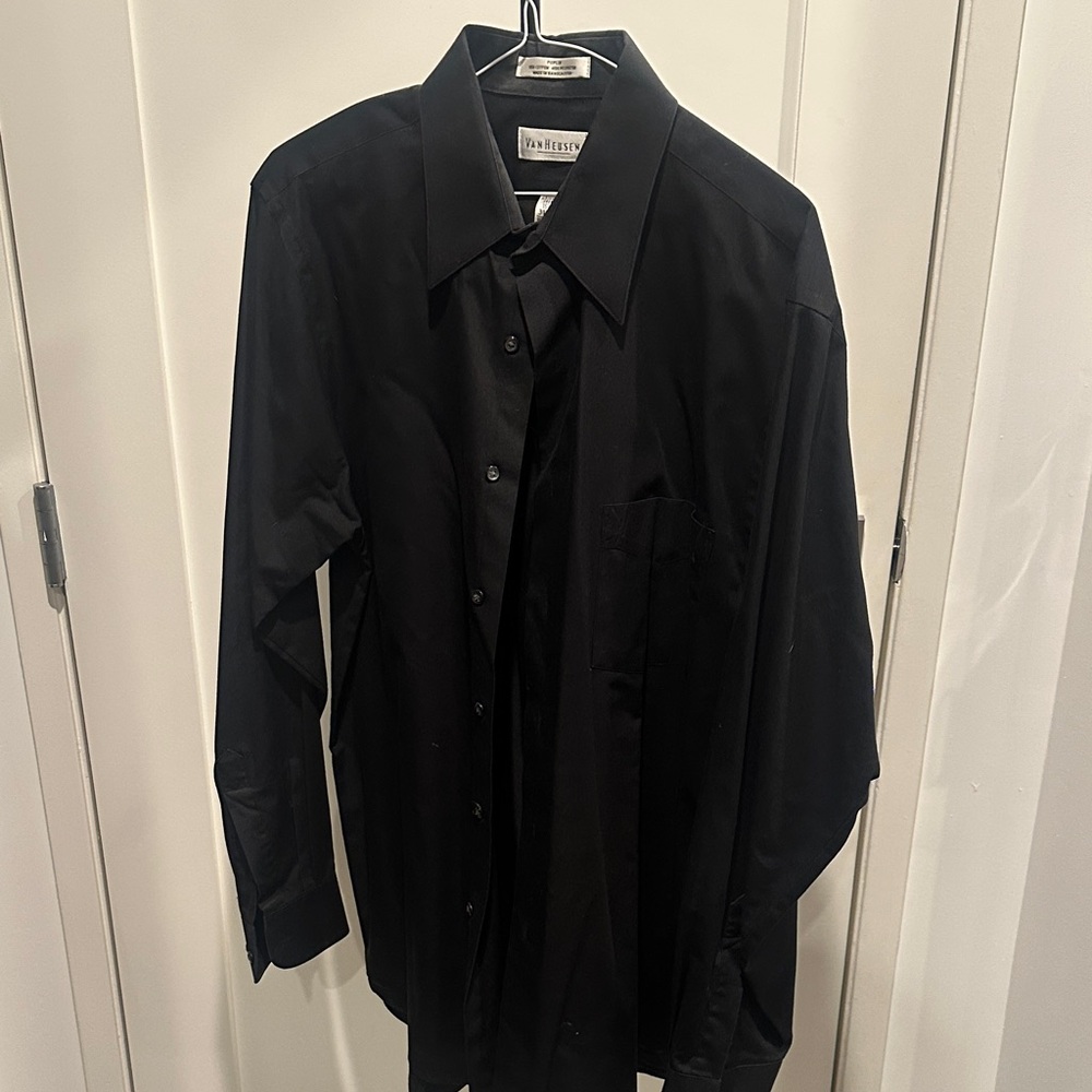 Van Heusen Men's Dark Gray Dress Shirt